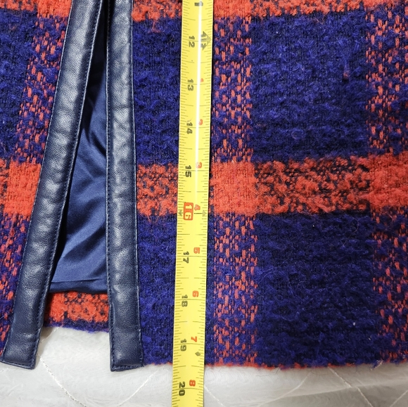 Modloth Bouclè Car Coat - Picture 6 of 6